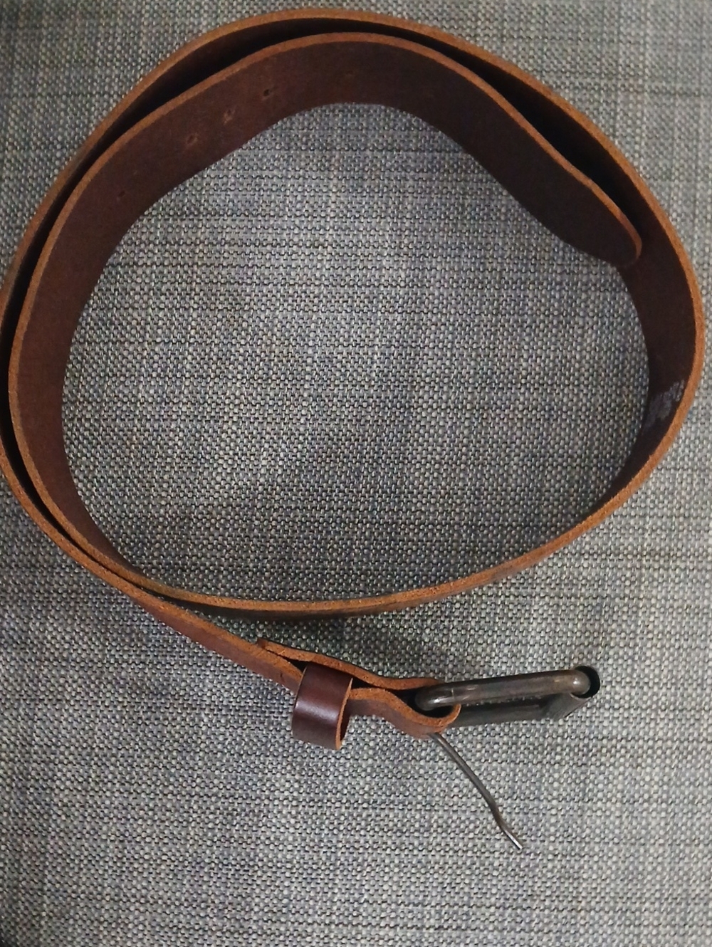 H&M Men's Rustic Brown Leather Belt with Black Pin Buckle